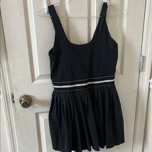 Black Pleated Tennis Dress with White Stripes xl